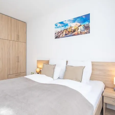 Close To Center - Balcony - New - Aircon Boedapest