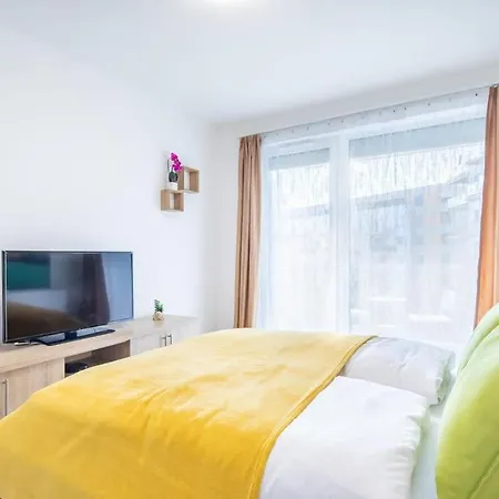 Apartment Close To Center - Balcony - New - Aircon