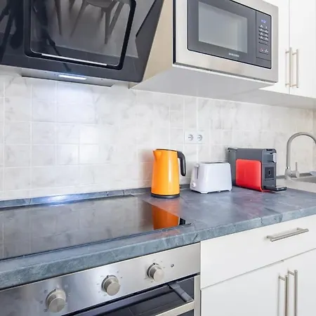 Apartment Close To Center - Balcony - New - Aircon Budapest