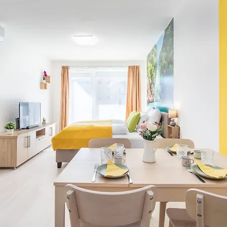 Close To Center - Balcony - New - Aircon * Budapest