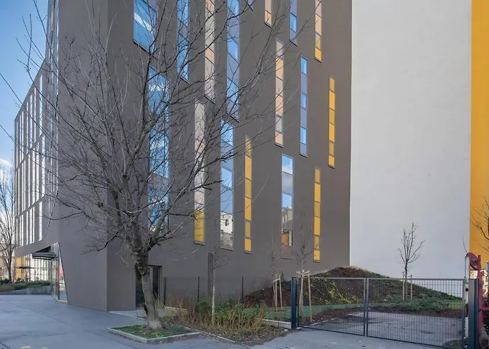 Close To Center - Balcony - New - Aircon * Boedapest
